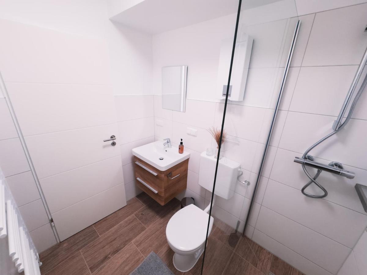 Immostay #6 - 4 Fuer 8 Personen, Wifi & Zentrum Apartment
