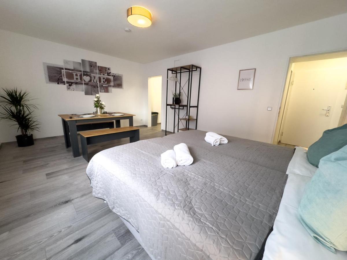 Immostay #6 - 4 Fuer 8 Personen, Wifi & Zentrum Apartment *