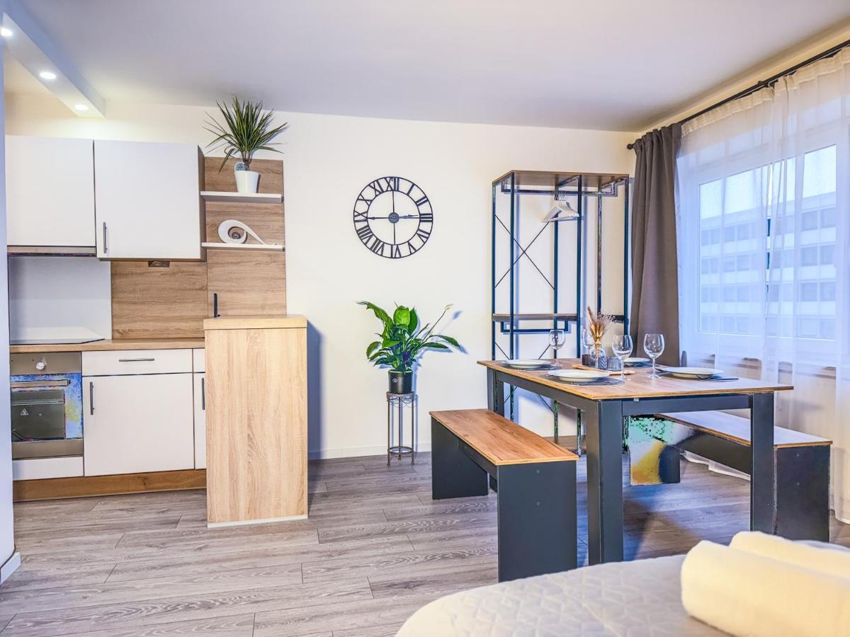 Immostay #6 - 4 Fuer 8 Personen, Wifi & Zentrum Apartment